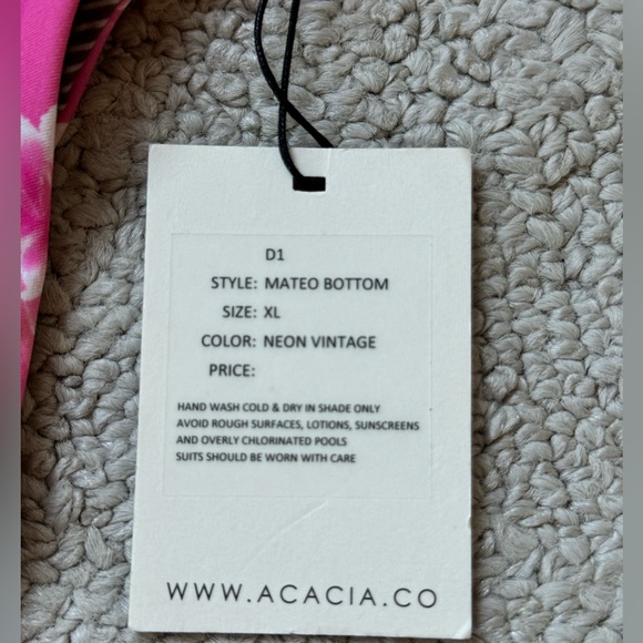 Mateo Bottom - Picture 2 of 3